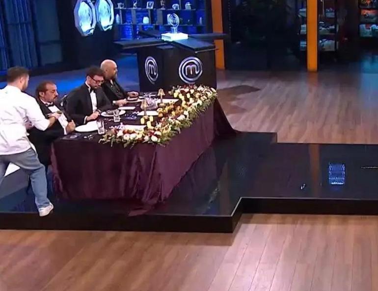 2024 MASTERCHEF ŞAMPİYONU AÇIKLANDI Onur ve Kerem 3. etapta İşte sıralama...