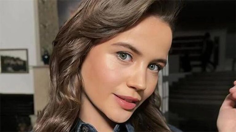 Yağmur Yüksel ‘En Başarılı Kadın Oyuncu’ seçildi