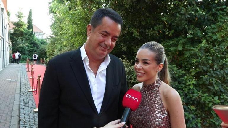 Tarabya İngiliz okullarında derece coşku; Sertab Erener sahneye çıktı