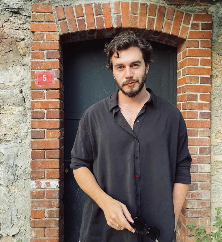 İsmail Ege Şaşmaz'ın sağlık durumu nedir? Onbeşliler dizisinin setinde kaza. İsmail Ege Şaşmaz kimdir, nerelidir ve kaç yaşındadır?